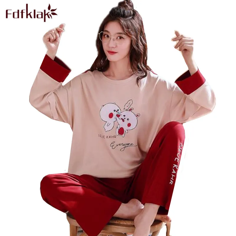 High quality new cotton pajamas set long sleeve cartoon print sleepwear cute student's home clothes autumn winter pyjamas women 
High quality new cotton pajamas set long sleeve cartoon print sleepwear cute student's home clothes autumn winter pyjamas women