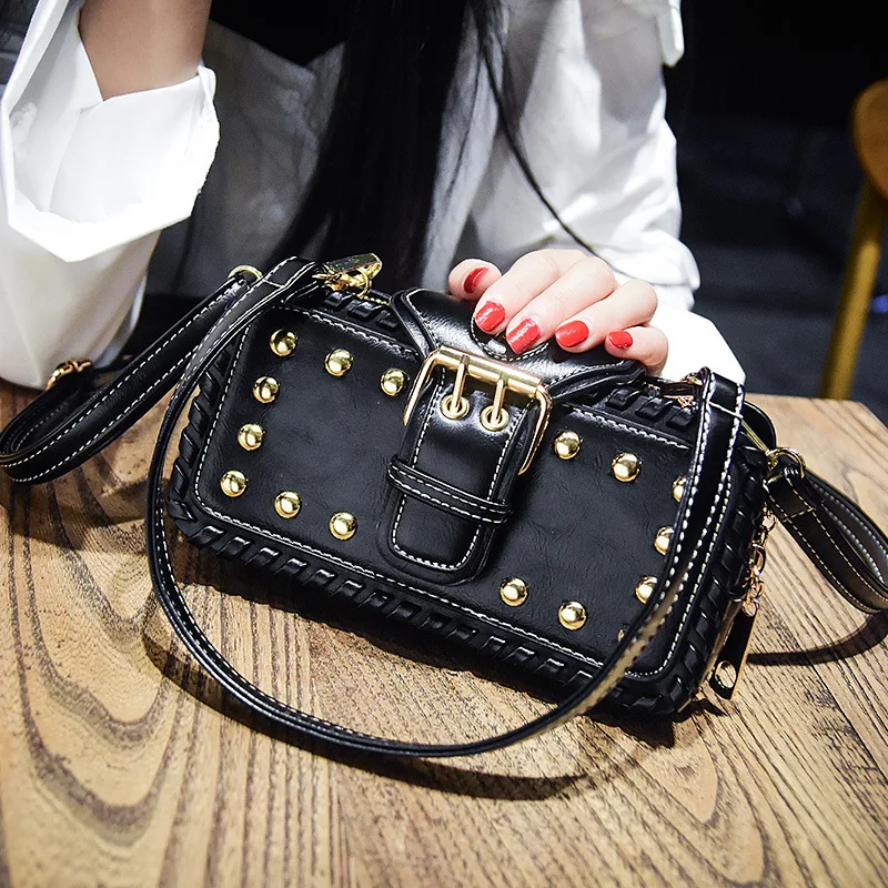 Personality Clip Small Square Bag Female 2020 New Three-layer Multi-layer Small Bag Hundred Female Bag Messenger Bag
Personality Clip Small Square Bag Female 2020 New Three-layer Multi-layer Small Bag Hundred Female Bag Messenger Bag