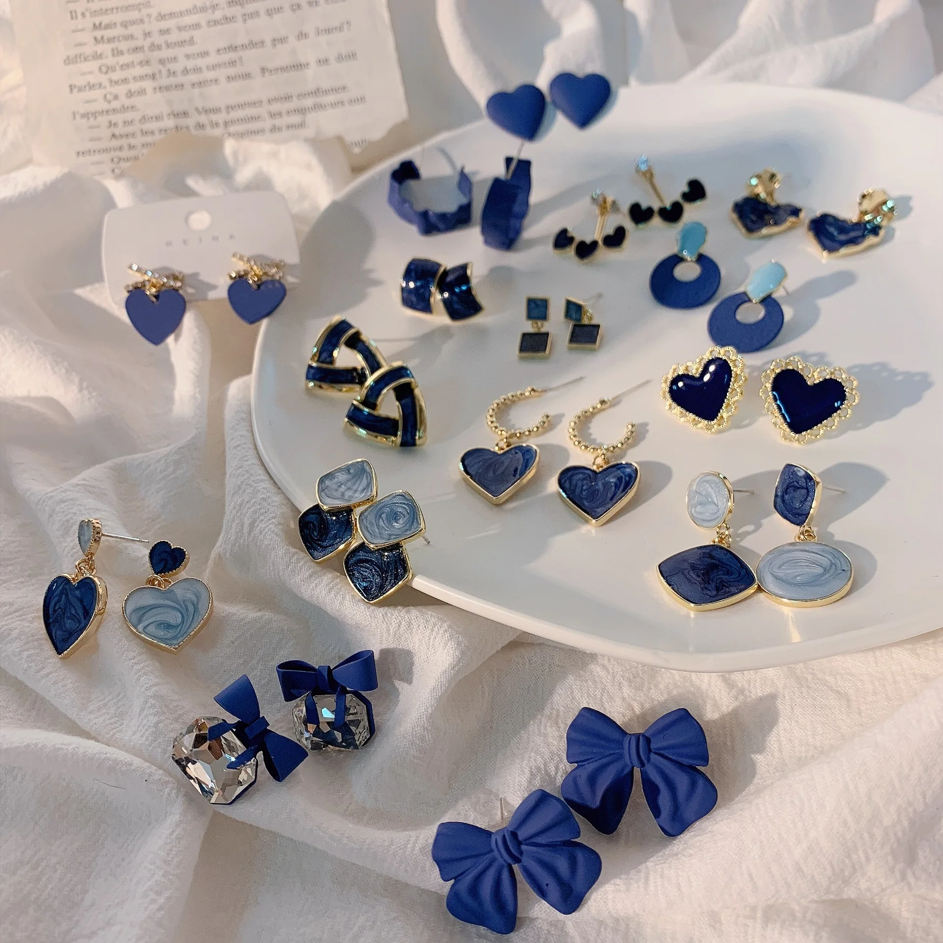 Фото Серьги-гвоздики в стиле ретро с синей глазурью и эмалью для женщин девушек модные
