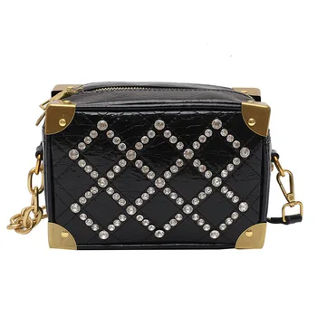 Women's Bag 2020 New Korean fashion summer embroidery Ringer personality versatile one-shoulder cross-body small square bag
Women's Bag 2020 New Korean fashion summer embroidery Ringer personality versatile one-shoulder cross-body small square bag