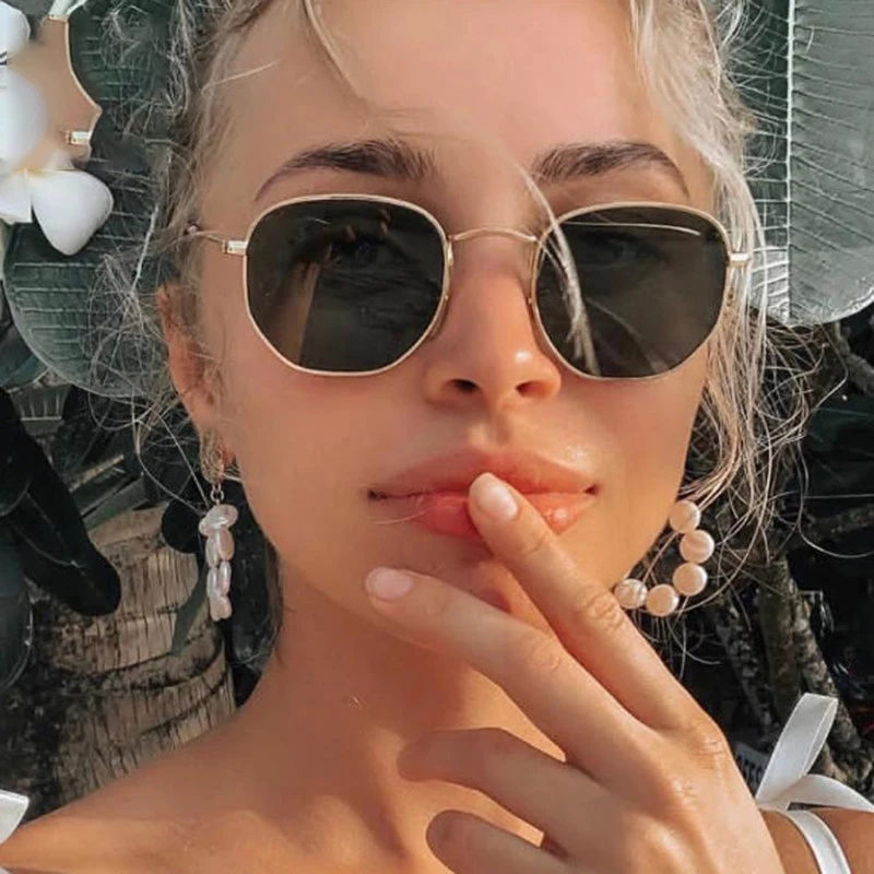 Fashion Sunglasses Men Vintage Sun Glasses Hexagon Metal FrameWomen Brand Designer Small Frame Polygon Clear Lens Sunglasses
Fashion Sunglasses Men Vintage Sun Glasses Hexagon Metal FrameWomen Brand Designer Small Frame Polygon Clear Lens Sunglasses