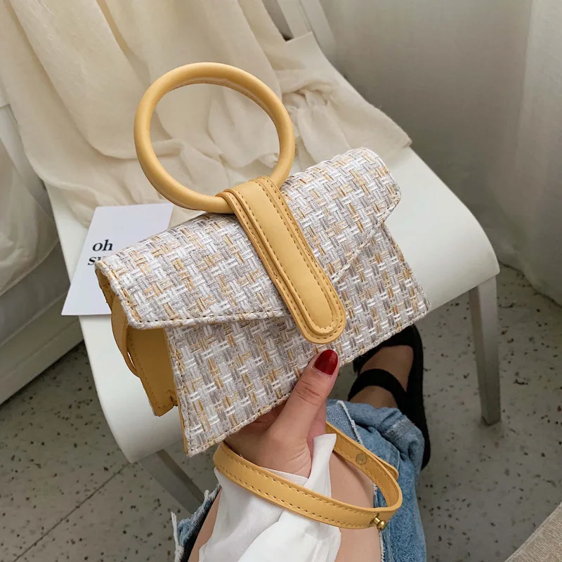 New Korean version of tide woolen cloth ring personality foreign style small square bag ins Joker shoulder Messenger bag
New Korean version of tide woolen cloth ring personality foreign style small square bag ins Joker shoulder Messenger bag