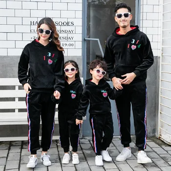 2020 Parent-child Mother Daughter Family Silver Fox Plush Thickened Winter Suit Mom and Daughter Dress Family Matching Outfits
2020 Parent-child Mother Daughter Family Silver Fox Plush Thickened Winter Suit Mom and Daughter Dress Family Matching Outfits