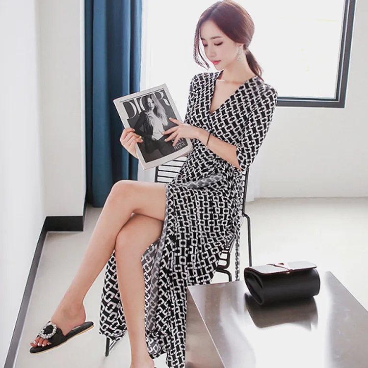 2019 Spring And Summer Korean-style Ol Elegant V-neck Tight-Fit Lace-up Printed Retro Long Skirts Fashion Dress Long
2019 Spring And Summer Korean-style Ol Elegant V-neck Tight-Fit Lace-up Printed Retro Long Skirts Fashion Dress Long