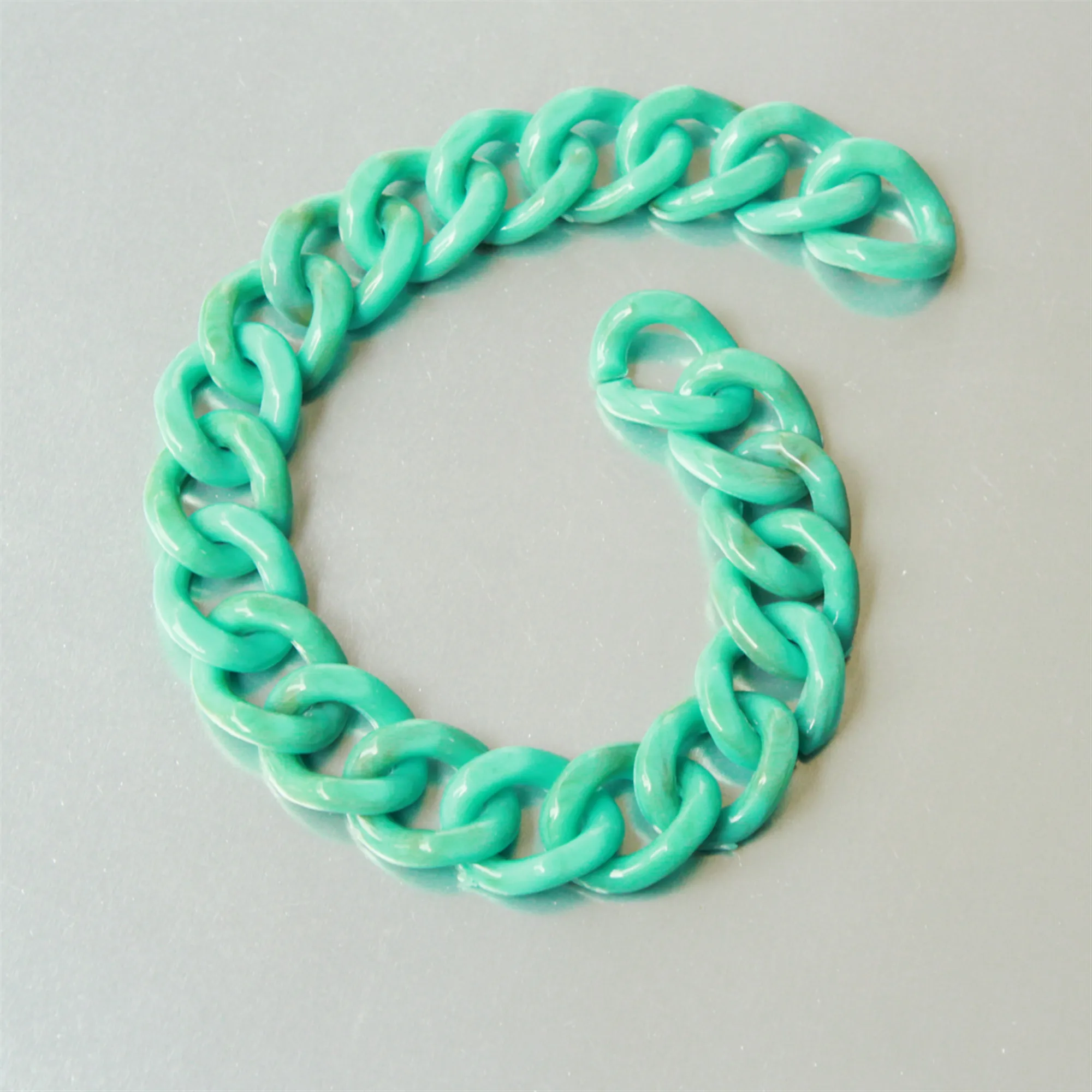 60pcs Marble Green Acrylic Curb Chain Links,Plastic Curb Chain Links, Open Link per Size 19mmx15mm
60pcs Marble Green Acrylic Curb Chain Links,Plastic Curb Chain Links, Open Link per Size 19mmx15mm