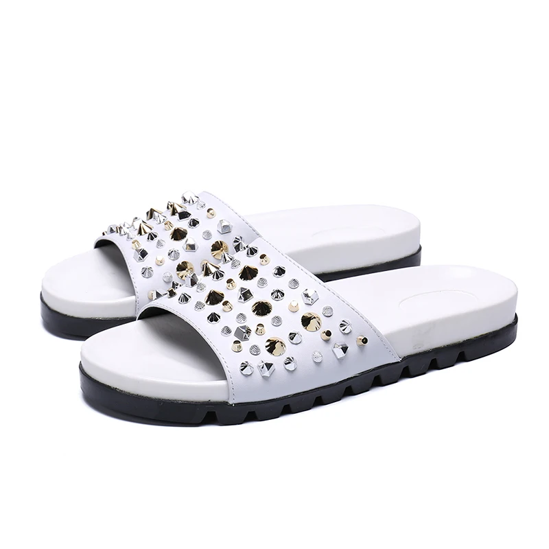 White rivet slippers fashion Genuine leather open-toed Roman cool-soled thick-soled men's sandals men falt slippers
White rivet slippers fashion Genuine leather open-toed Roman cool-soled thick-soled men's sandals men falt slippers