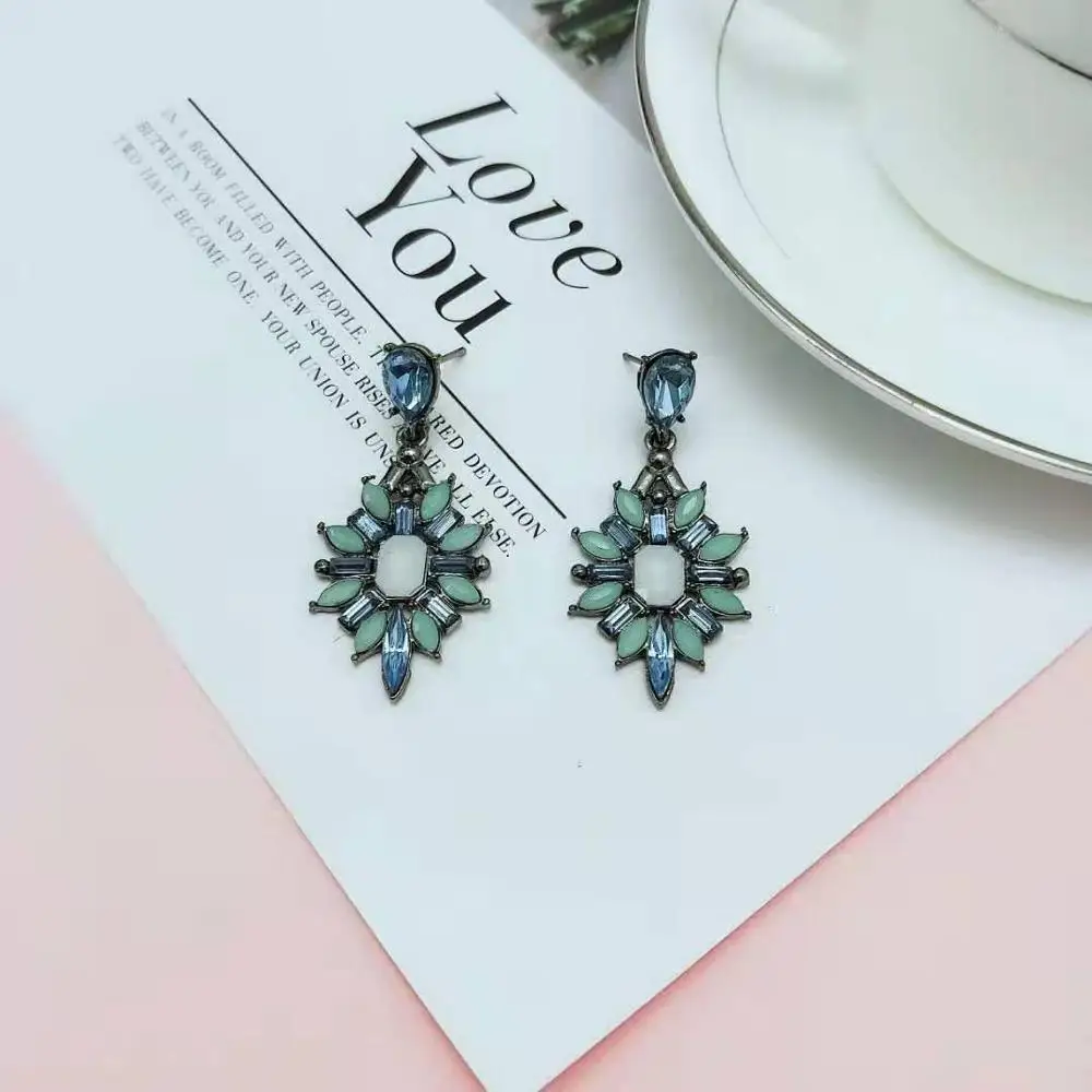 TRENDY WOMEN EARRINGS HEMATITE COLOR PLATING GOOD QUALITY WATER DROP PENDANT EARRING
TRENDY WOMEN EARRINGS HEMATITE COLOR PLATING GOOD QUALITY WATER DROP PENDANT EARRING
