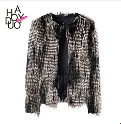 Three-Color Peacock Fur Faux Fur Clothing Jacket Placket Have Buckle Loop Long Sleeve Fur Coat 
Three-Color Peacock Fur Faux Fur Clothing Jacket Placket Have Buckle Loop Long Sleeve Fur Coat