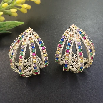 Lanyika Jewelry Distinctive Unguis Earrings Full Micro inlay Micro Plated Banquet Popular Best Gift
Lanyika Jewelry Distinctive Unguis Earrings Full Micro inlay Micro Plated Banquet Popular Best Gift