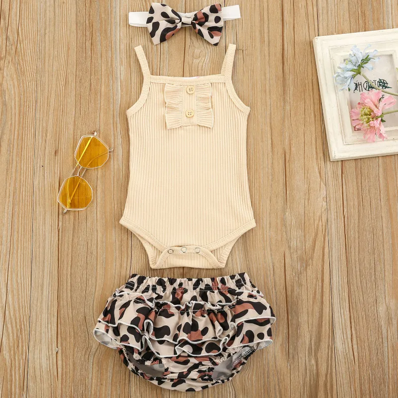 Baby Sleeveless Bodysuits + Culottes + Bow Headdress, Casual Leopard Print Cool Summer Clothing 2021
Baby Sleeveless Bodysuits + Culottes + Bow Headdress, Casual Leopard Print Cool Summer Clothing 2021