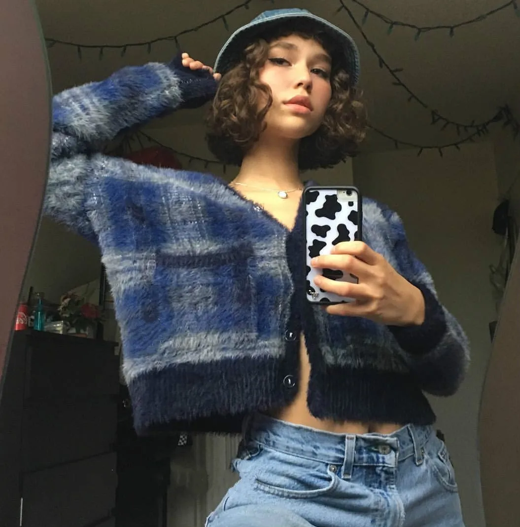 Retro Synthetic Sweater Women's Placket Lazy Wind V-neck Button Lapel Short Fuzzy Plaid Cardigan Knitted Beauty Jacket Coat
Retro Synthetic Sweater Women's Placket Lazy Wind V-neck Button Lapel Short Fuzzy Plaid Cardigan Knitted Beauty Jacket Coat