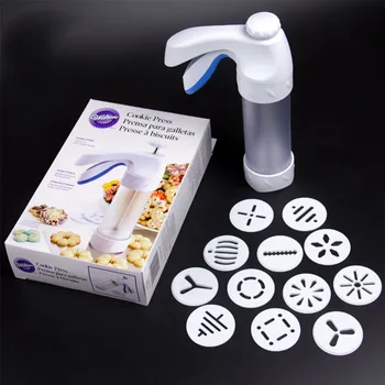 Wilton Plastic Hand-pressed Cookie Machine 12 Kinds Cookie Patterns Biscuit Machine Nozzle Tips Baking Tools
Wilton Plastic Hand-pressed Cookie Machine 12 Kinds Cookie Patterns Biscuit Machine Nozzle Tips Baking Tools