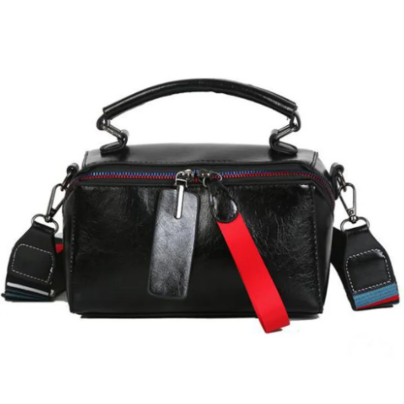 Korean Version Of the Fashion Wild Messenger Bag Mini Retro Handbag Shoulder Bag
Korean Version Of the Fashion Wild Messenger Bag Mini Retro Handbag Shoulder Bag