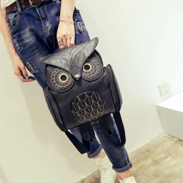 PU press flower owl shoulder pack new women's cartoon animal pack travel bag
PU press flower owl shoulder pack new women's cartoon animal pack travel bag