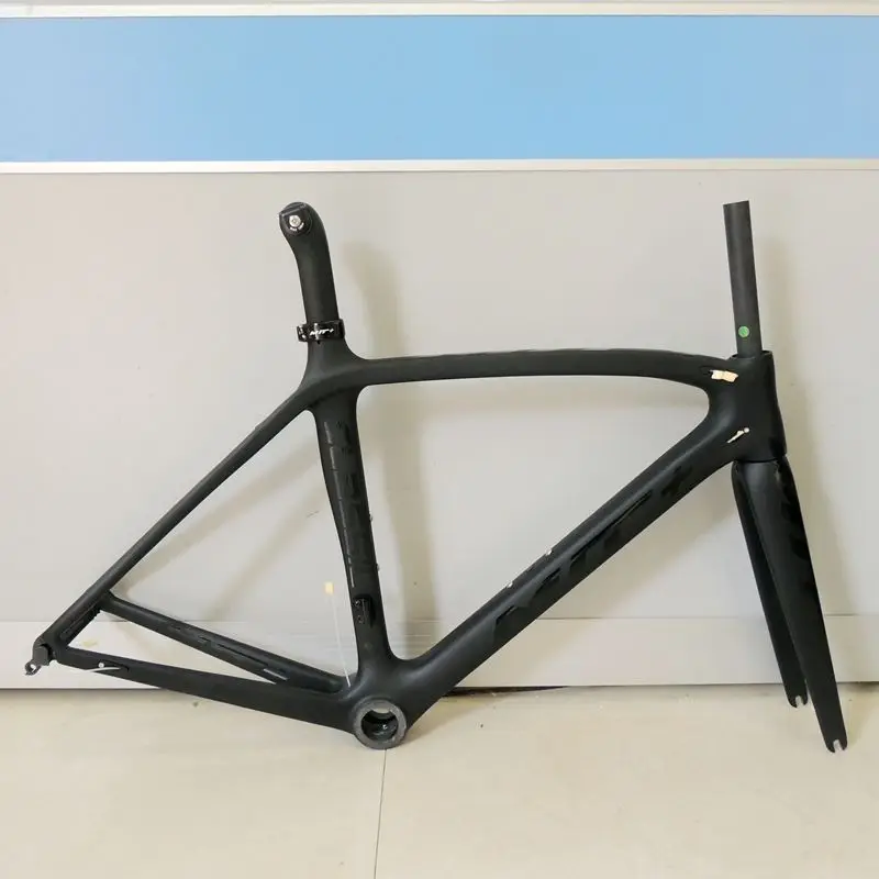 Last 700C 54/56cm road frame bicycle carbon frame with fork seatpost matte/glossy carbon road bicycle frame racing bike frame
Last 700C 54/56cm road frame bicycle carbon frame with fork seatpost matte/glossy carbon road bicycle frame racing bike frame