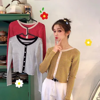 Autumn Winter Women Knit Sweater Contrast Color O-neck Striped Short-sleeved Sweater Slim Button-knit Top W1
Autumn Winter Women Knit Sweater Contrast Color O-neck Striped Short-sleeved Sweater Slim Button-knit Top W1