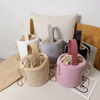 Autumn/winter Pumping with Plush Bucket Bag One-shoulder Bag Oblique Hand-held Lady Candy Wool Bag 
Autumn/winter Pumping with Plush Bucket Bag One-shoulder Bag Oblique Hand-held Lady Candy Wool Bag