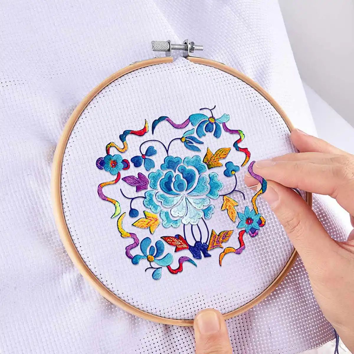 Hot New Handcraft Cross Stitch Kit Bamboo Embroidery Rings Needle Bobbins Frame Threads Cloth DIY Sewing Tools & Accessories Set
Hot New Handcraft Cross Stitch Kit Bamboo Embroidery Rings Needle Bobbins Frame Threads Cloth DIY Sewing Tools & Accessories Set