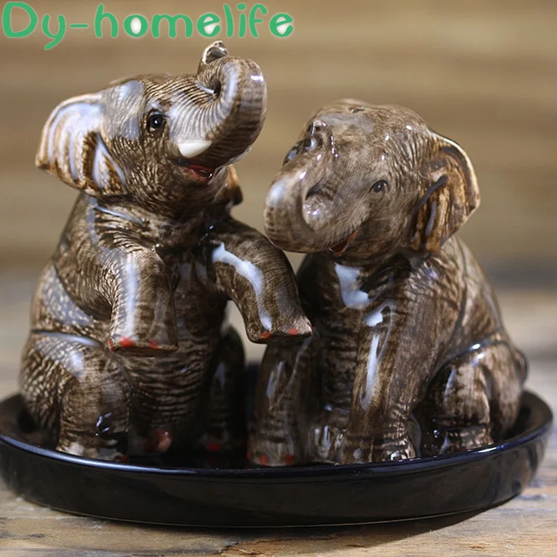 Simulation Hand-painted Cartoon Elephant Bone China Seasoning Pot Gift Set Decoration Salt Pepper Bottle Kitchen Supplies
Simulation Hand-painted Cartoon Elephant Bone China Seasoning Pot Gift Set Decoration Salt Pepper Bottle Kitchen Supplies