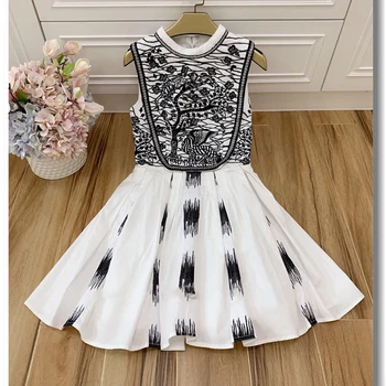 Woolen tank embroidered dress 2020 spring new high waist luxury dress fluffy holiday party dress
Woolen tank embroidered dress 2020 spring new high waist luxury dress fluffy holiday party dress