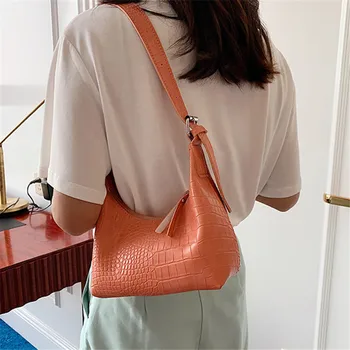 Brand Original Design Texture Popular Package New Popular 2020 Dumplings Package Underarm Package
Brand Original Design Texture Popular Package New Popular 2020 Dumplings Package Underarm Package