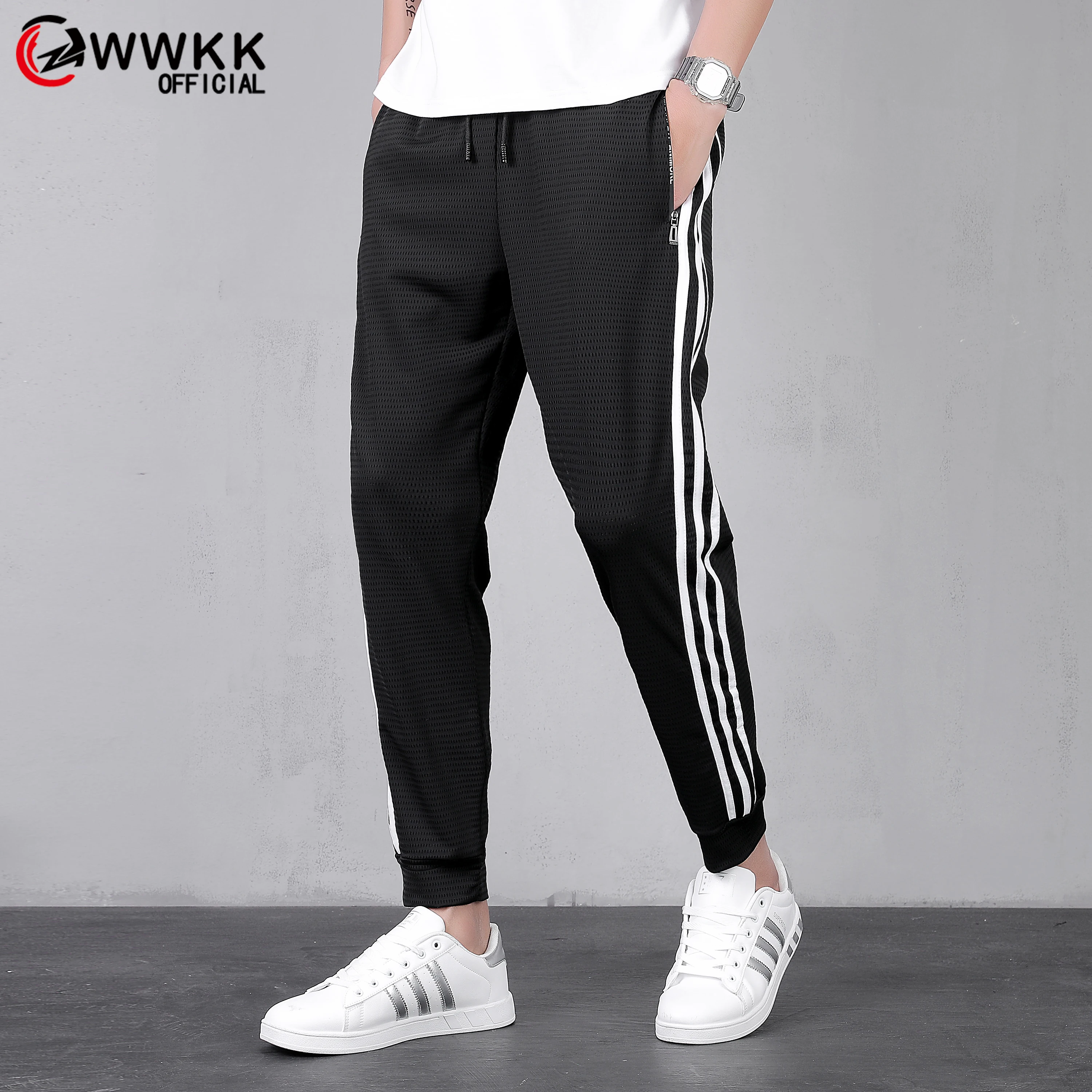 Summer quick-drying men's stripe ice silk plus size XL air conditioning pants 280 pounds beam mouth close mouth long pants 7XL
Summer quick-drying men's stripe ice silk plus size XL air conditioning pants 280 pounds beam mouth close mouth long pants 7XL
