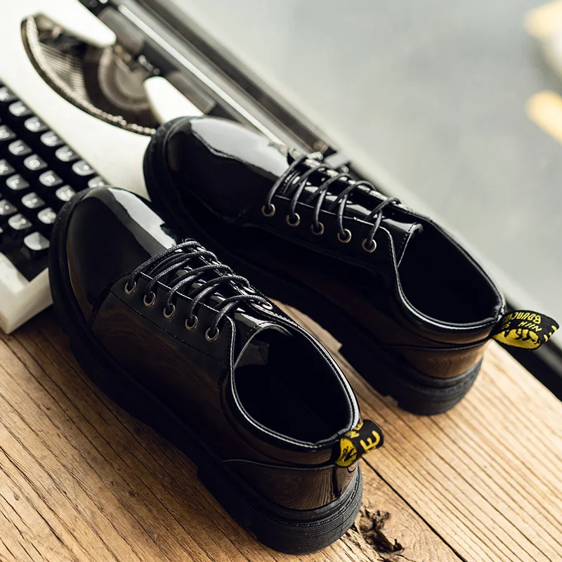 Men's shoes 2020 new autumn trend versatile casual teenagers shiny leather shoes for men shoes for men
Men's shoes 2020 new autumn trend versatile casual teenagers shiny leather shoes for men shoes for men