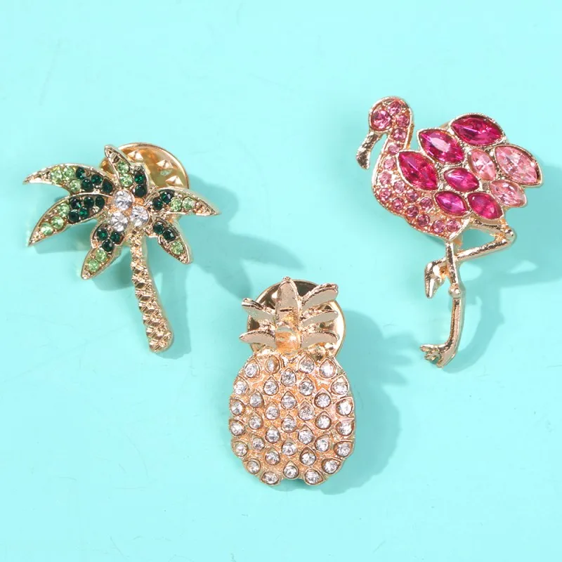 Cute Pink Rhinestone Flamingo Brooch Women Girls Fashion Gold Pineapple Plant Coconut Tree Scarf Pin Jewelry Accessories X0243 
Cute Pink Rhinestone Flamingo Brooch Women Girls Fashion Gold Pineapple Plant Coconut Tree Scarf Pin Jewelry Accessories X0243