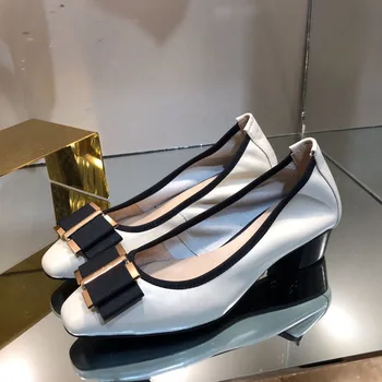 Genuine Leather Comfortable Metal Decoration Pumps Bowknot High Heel Designer Brand Chunky Heels Shoes Ladies Dress Pumps
Genuine Leather Comfortable Metal Decoration Pumps Bowknot High Heel Designer Brand Chunky Heels Shoes Ladies Dress Pumps