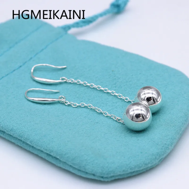HGMEIKAINI 925% pure silver eardrop 1:1 in Europe and the original 10 mm ball ear hook charm ladies present
HGMEIKAINI 925% pure silver eardrop 1:1 in Europe and the original 10 mm ball ear hook charm ladies present