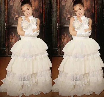 SexeMara Gorgeous Spaghetti Straps Girls Pageant Gowns With Handmade Flower Lace Tiered Layers Flower Girl Dresses For Wedding
SexeMara Gorgeous Spaghetti Straps Girls Pageant Gowns With Handmade Flower Lace Tiered Layers Flower Girl Dresses For Wedding