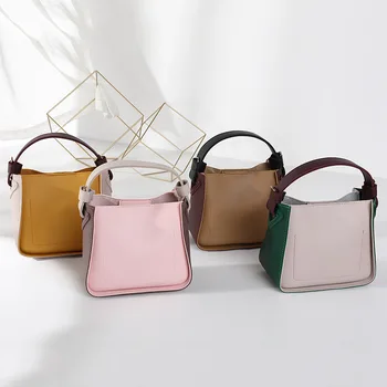 Women's 2020 New Handbag Women's Fashion Small and Large Shoulder Bag
Women's 2020 New Handbag Women's Fashion Small and Large Shoulder Bag