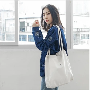 High Capacity Women Corduroy Tote Ladies Casual Solid Color Shoulder Bag Foldable Reusable Women Shopping Beach Bag
High Capacity Women Corduroy Tote Ladies Casual Solid Color Shoulder Bag Foldable Reusable Women Shopping Beach Bag