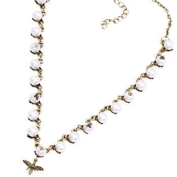 Ladies Vintage Fashion Animal Bee Necklace Bee Pearl Pendant Necklace High Quality Jewelry Necklace
Ladies Vintage Fashion Animal Bee Necklace Bee Pearl Pendant Necklace High Quality Jewelry Necklace