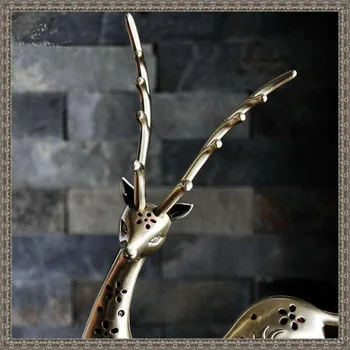 Metal deer decorative ornaments living room study creative animal statues crafts European retro home accessories c
Metal deer decorative ornaments living room study creative animal statues crafts European retro home accessories c