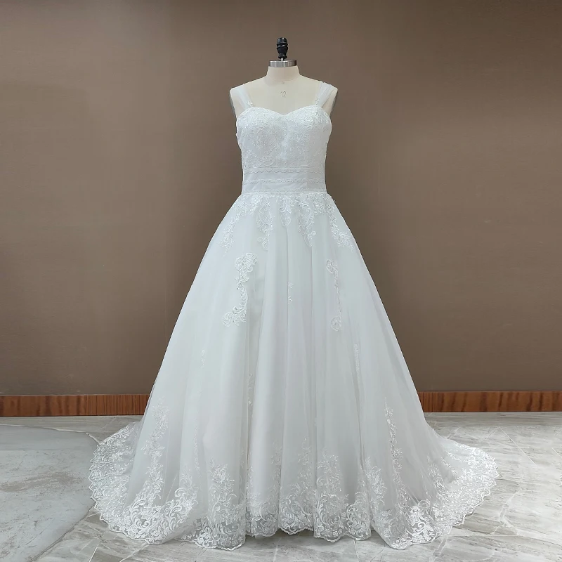 Princess Appliqued Long Wedding Ball Gowns Pleated Straps Zipper Sweetheart Floral Low Cut Custom Made Plus Size Bridal Dress
Princess Appliqued Long Wedding Ball Gowns Pleated Straps Zipper Sweetheart Floral Low Cut Custom Made Plus Size Bridal Dress