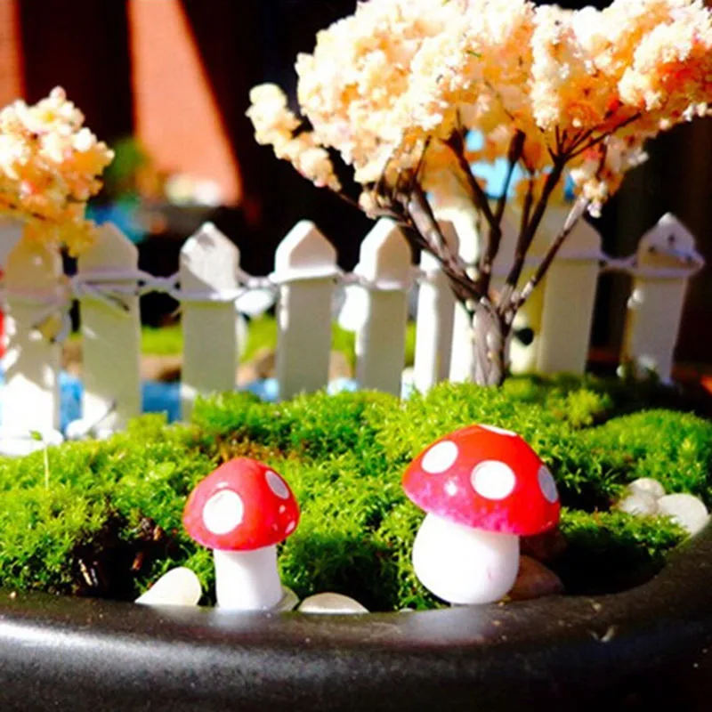 10Pcs/Set Artificial Mini Mushroom Miniatures Fairy Garden Moss Terrarium Resin Crafts Decorations Stakes Craft 2cm