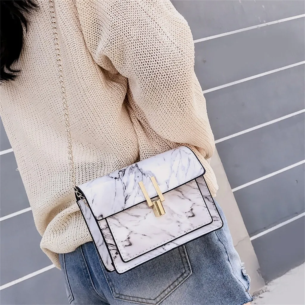 British Fashion Simple Small Square Bag Women's Designer Handbag 2019 High-quality PU Leather Chain Mobile Phone Shoulder bags 8
British Fashion Simple Small Square Bag Women's Designer Handbag 2019 High-quality PU Leather Chain Mobile Phone Shoulder bags 8