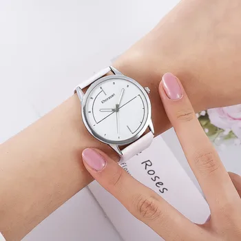 2020 Fashion Ladies Watches Luxury Simple Dial Leather Band Female Watch Roman Women Quartz Wristwatches часы женские
2020 Fashion Ladies Watches Luxury Simple Dial Leather Band Female Watch Roman Women Quartz Wristwatches часы женские