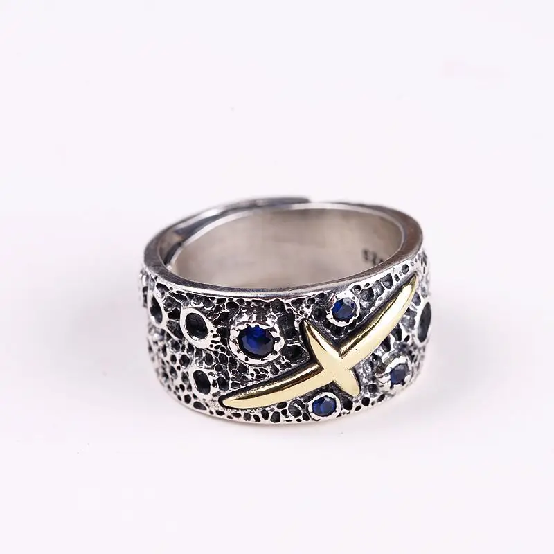 Goldeer wangcz S925 Silver Retro Thai Silver Men's Sky Cross XINGHUI Edged with Blue Zirconium Adjustable Ring
Goldeer wangcz S925 Silver Retro Thai Silver Men's Sky Cross XINGHUI Edged with Blue Zirconium Adjustable Ring