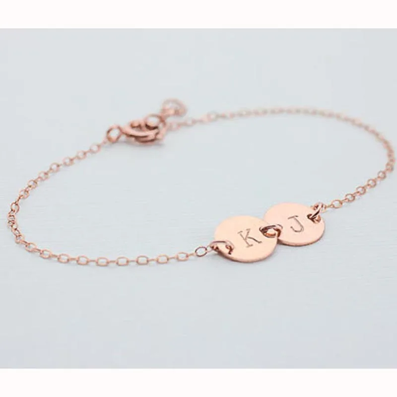 Rose Golden Discs Pendant Bracelet Engraved Normal Initials Link Bracelet Chain For Family Memorial Gift
Rose Golden Discs Pendant Bracelet Engraved Normal Initials Link Bracelet Chain For Family Memorial Gift