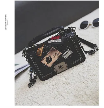 Women's shoulder bag three-dimensional small square bag multi element women's One Shoulder Messenger Handbag 
Women's shoulder bag three-dimensional small square bag multi element women's One Shoulder Messenger Handbag
