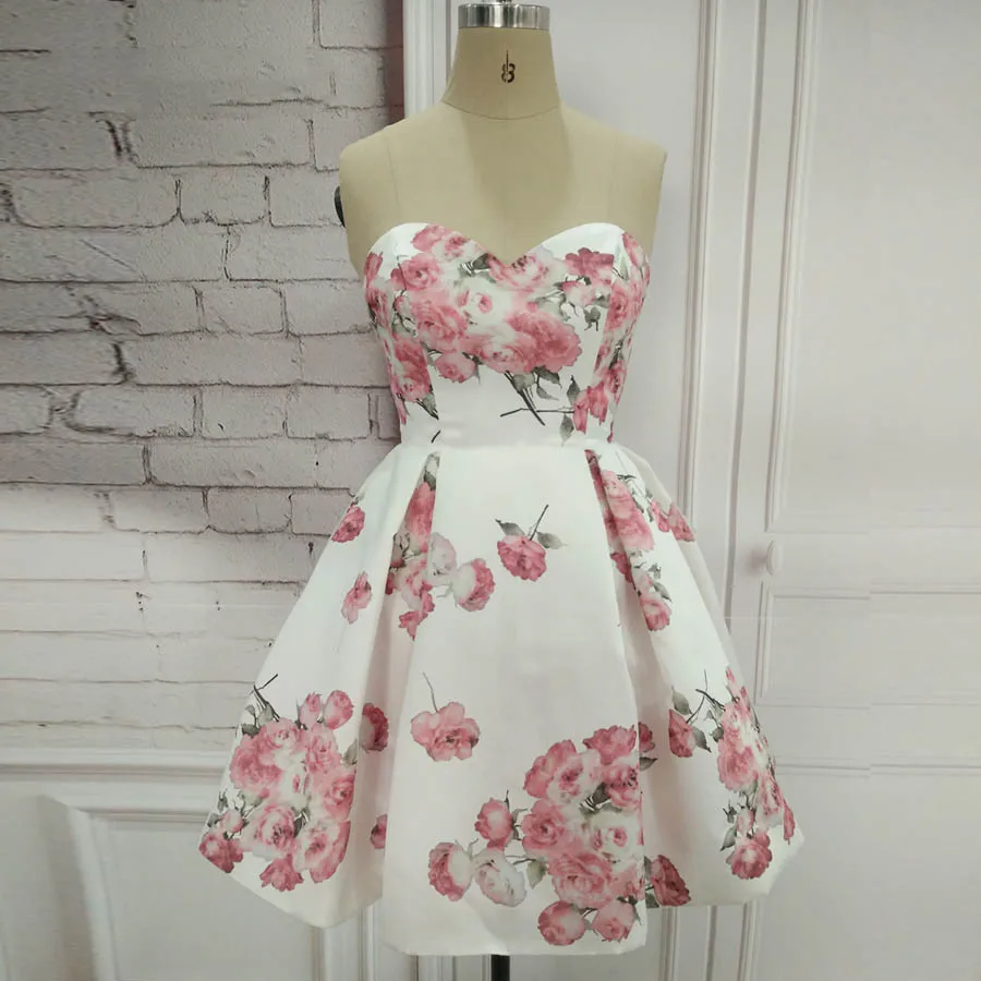 Vintage A-Line Short Printed Homecoming Dresses with Pockets Sweetheart Knee Length Graduation Dresses for Juniors
Vintage A-Line Short Printed Homecoming Dresses with Pockets Sweetheart Knee Length Graduation Dresses for Juniors