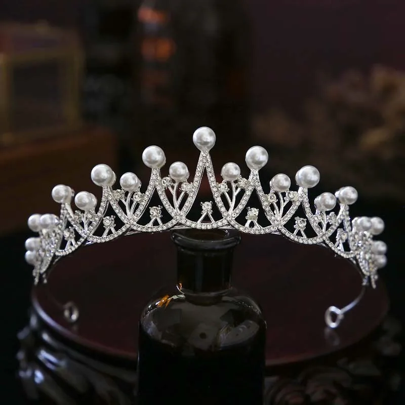 Korean Style Bridal Crown Pearl Rhinestones Princess Birthday Crown Tiara Fashion Wedding Headband
Korean Style Bridal Crown Pearl Rhinestones Princess Birthday Crown Tiara Fashion Wedding Headband
