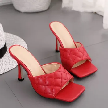 Slippers Women Summer Shoes Woman 2020 Heeled Mules Square Toe Pantofle Low Heels New Rubber PU Basic Slides High Fabric Rome
Slippers Women Summer Shoes Woman 2020 Heeled Mules Square Toe Pantofle Low Heels New Rubber PU Basic Slides High Fabric Rome