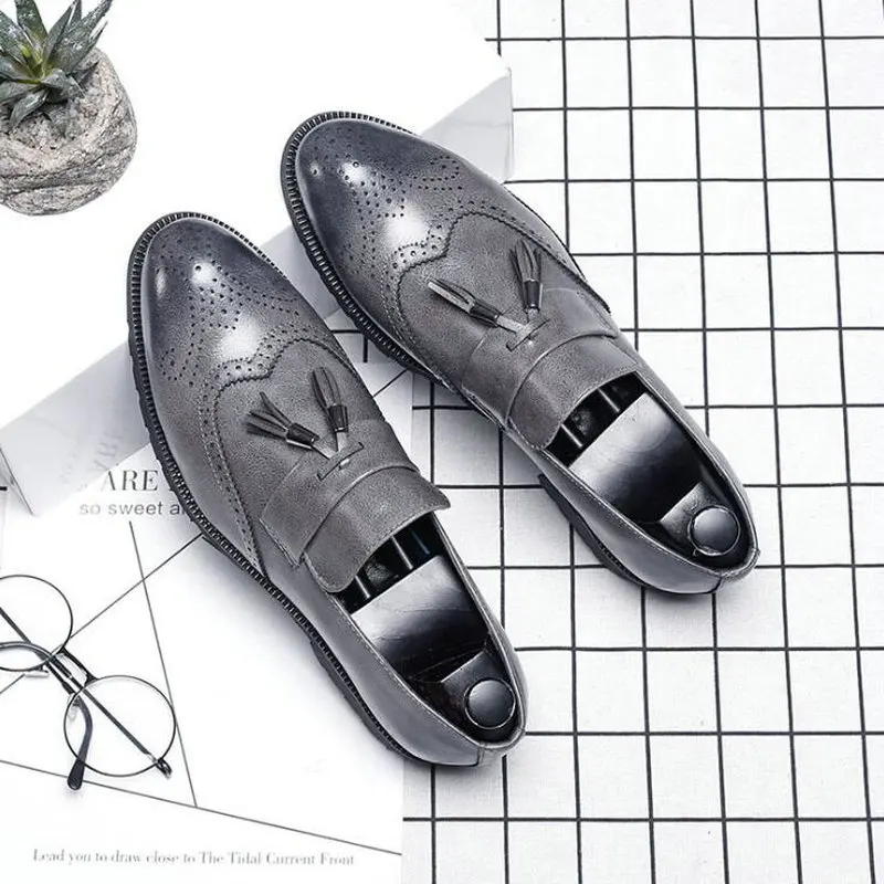 New High Quality Leather Formal Fashion Men Slip on Pointed Toe Comfortable Office Dress driving Loafers Shoes A51-26
New High Quality Leather Formal Fashion Men Slip on Pointed Toe Comfortable Office Dress driving Loafers Shoes A51-26
