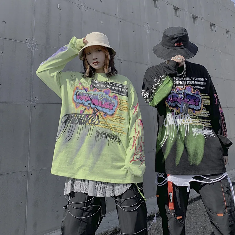 Graffiti Printing Round Neck Long sleeved T-shirt men's,Streetwear, Hip Hop,ink-splashed "smiling face" printed loose T shirt
Graffiti Printing Round Neck Long sleeved T-shirt men's,Streetwear, Hip Hop,ink-splashed "smiling face" printed loose T shirt
