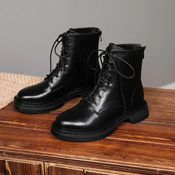2021 Platform Round Toe Shoes Woman Genuine Leather Cross Tied Thick low Heels Ankle Boots Winter casual ladies Boots
2021 Platform Round Toe Shoes Woman Genuine Leather Cross Tied Thick low Heels Ankle Boots Winter casual ladies Boots