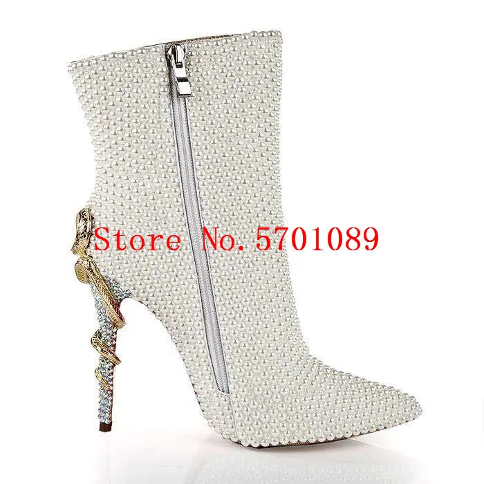 Pearl Metal Snake Heel Boots Crystal Genuine Leather 105mm Stiletto Heel Pearl Boots Diamonds Zip Glass Drill Pointed Toe Shoes
Pearl Metal Snake Heel Boots Crystal Genuine Leather 105mm Stiletto Heel Pearl Boots Diamonds Zip Glass Drill Pointed Toe Shoes