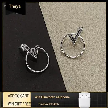 Thaya Authentic s925 Silver Street Style V-Shape Earring Stud Plated 18K Gold Zircon Stud Charm For Women Fine Jewelry Gift
Thaya Authentic s925 Silver Street Style V-Shape Earring Stud Plated 18K Gold Zircon Stud Charm For Women Fine Jewelry Gift